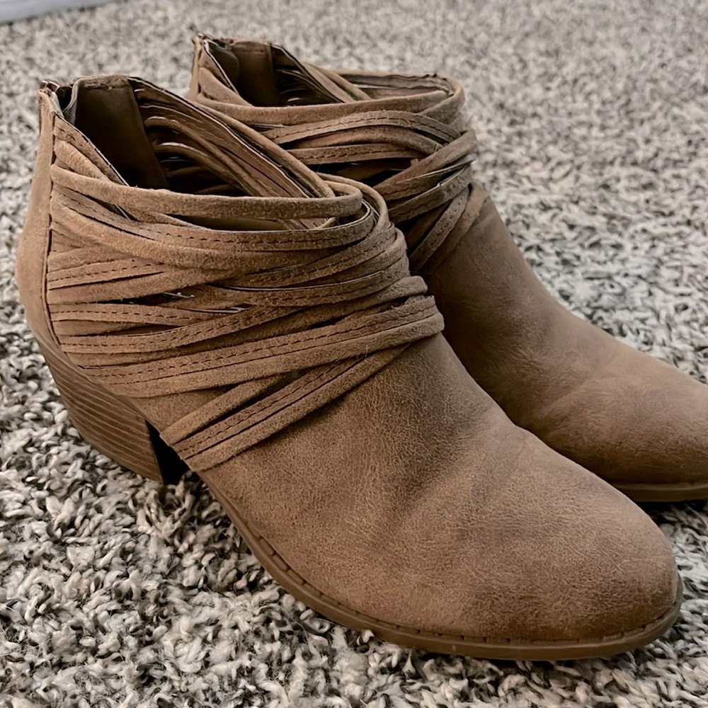 Stylish Tan Ankle Boots for Women